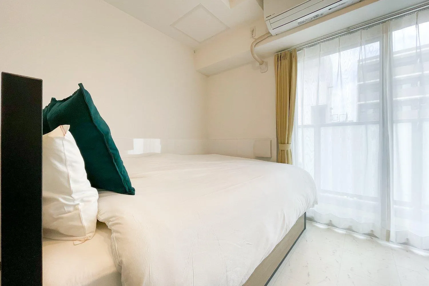 Ferienwohnung Blue Shimanouchi Ōsaka Apartment